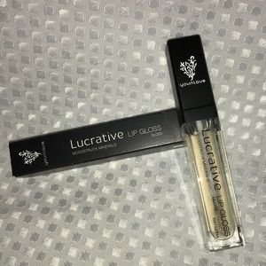 Moodstruck Lucrative Lip Gloss BNIB - Loyal